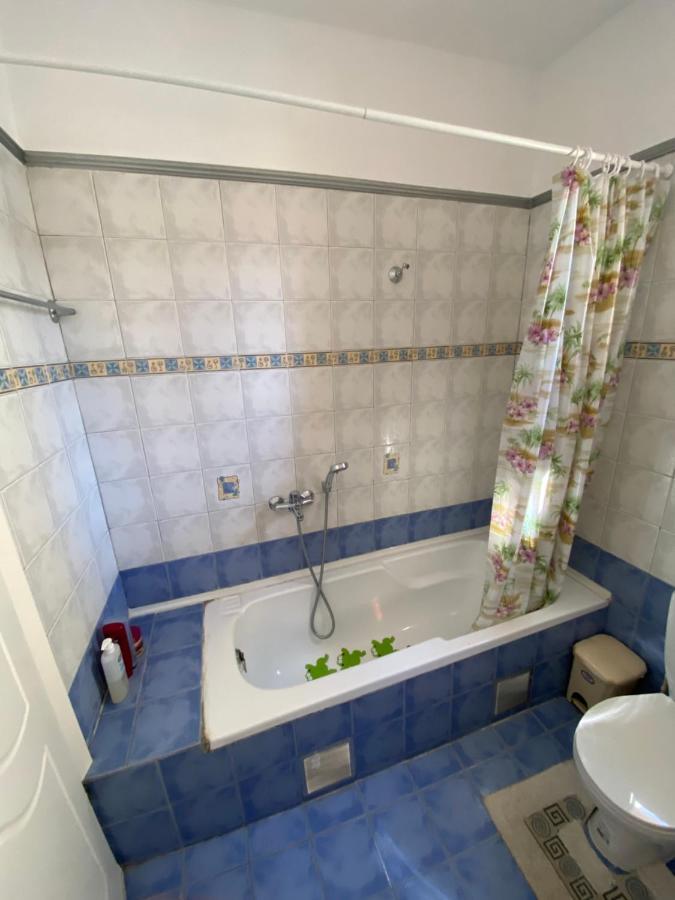 Apartment Toli *