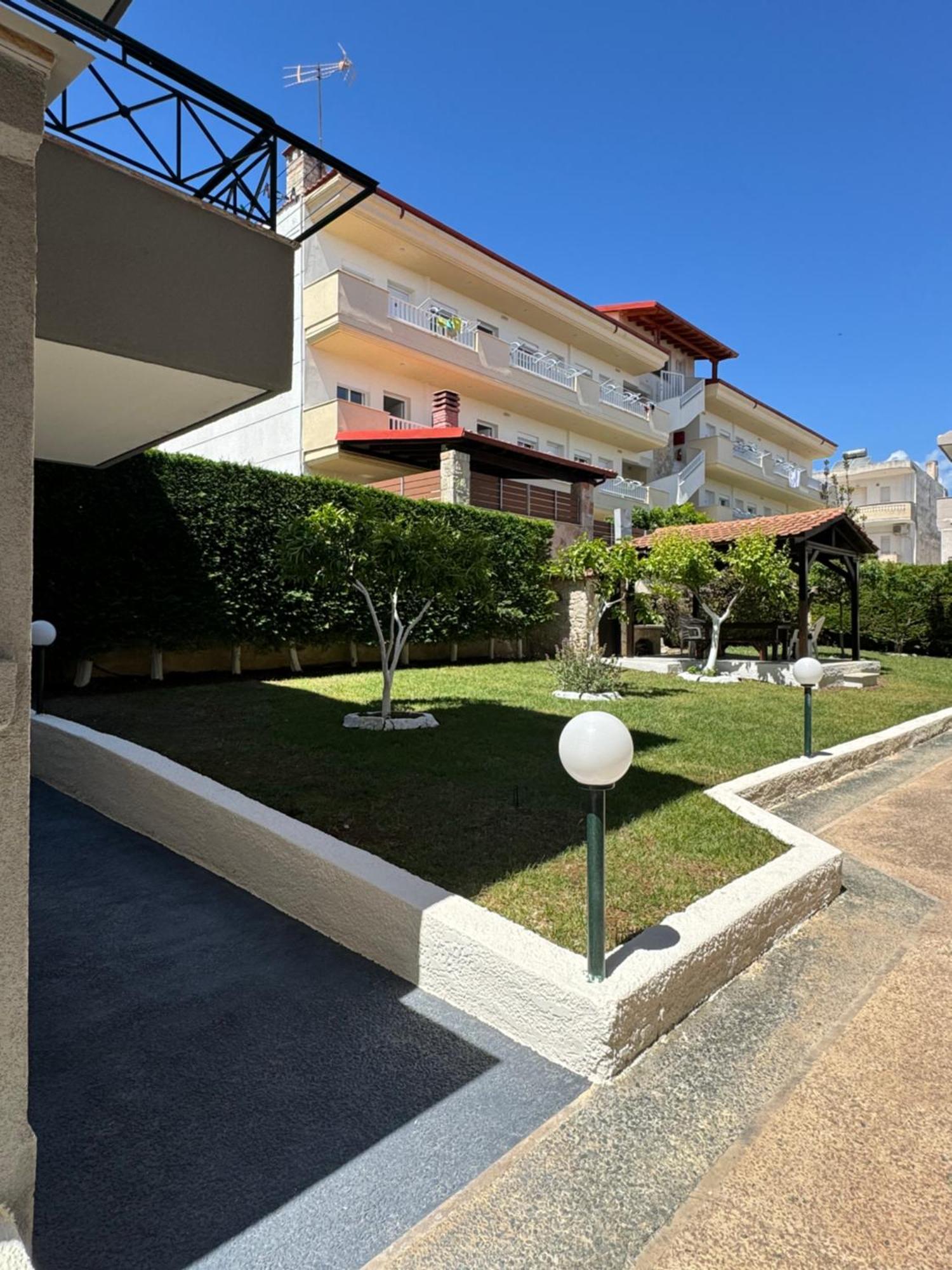 Apartment Toli *