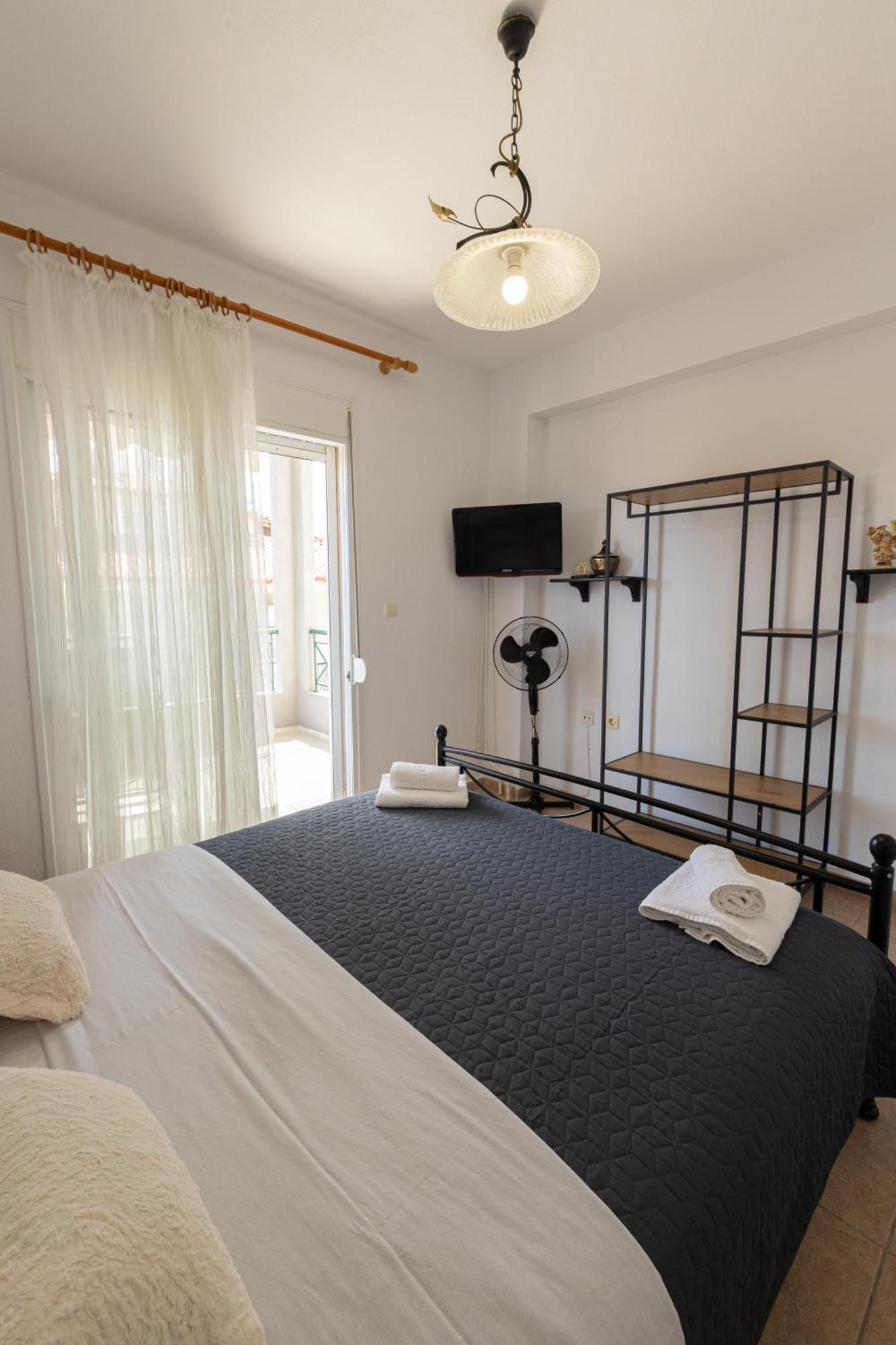 Toli Apartment *